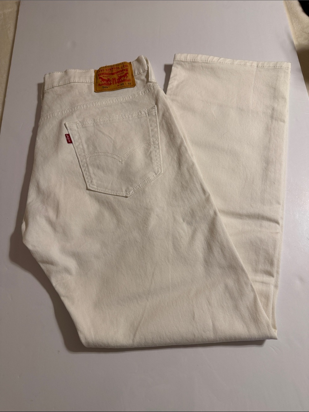 Levi's 569 Men’s Loose White Straight Fit Jeans 32” X 32”
